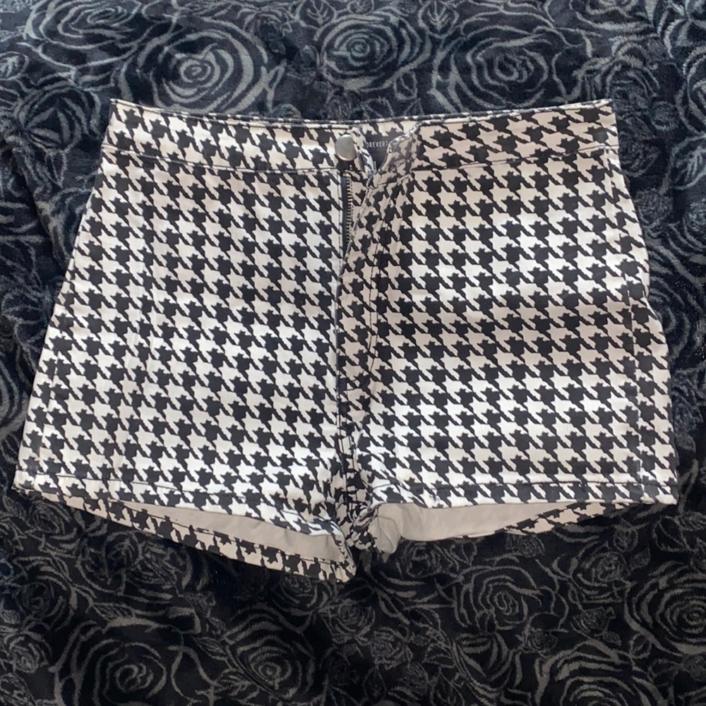 Black and white high rise shorts